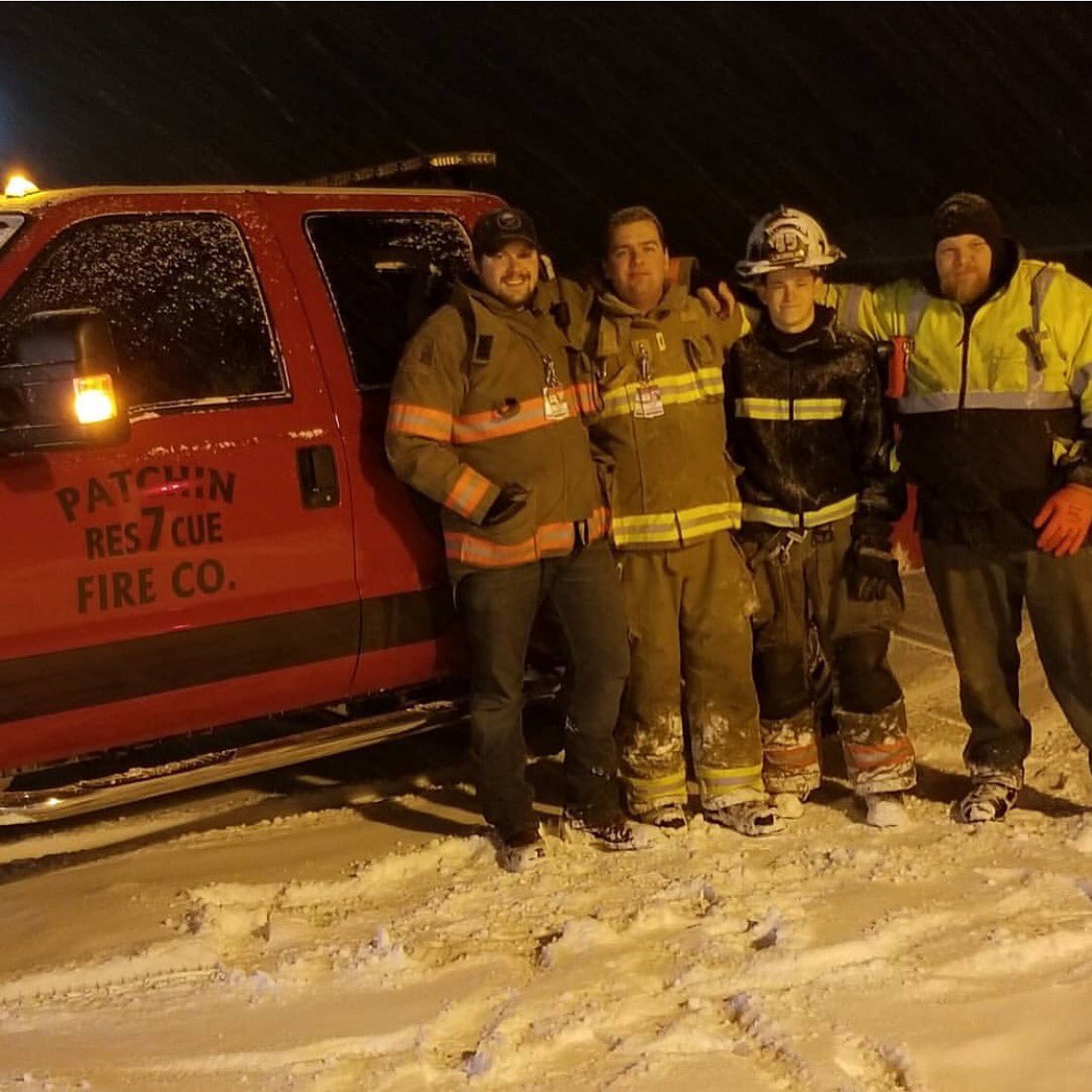 PatchinFire's tweet image. Your boys in the old Patchin neighborhoods cleared hydrants while the blizzard was lightened up for 3 hours. They want to remind everyone clearing hydrants near your houses is very important to do incase there are emergencies. #staysafe #clearyourhydrants