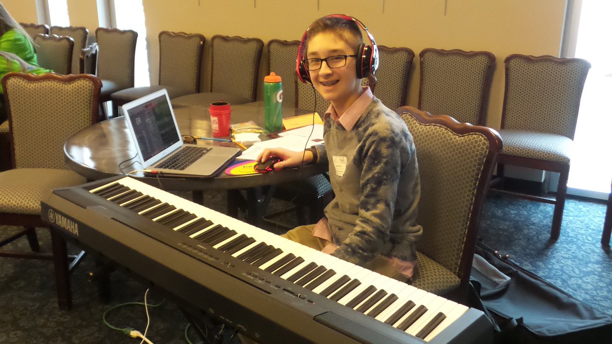 WHROEducation's tweet image. #GCC2019 registration is open.  Joint project of @WHRO​, @CII_WHRO, and @OldDominionUniv  education.whro.org/gccregister2019 #gcc2019 #baydiesel #edtech #geek #WHROAmGrad