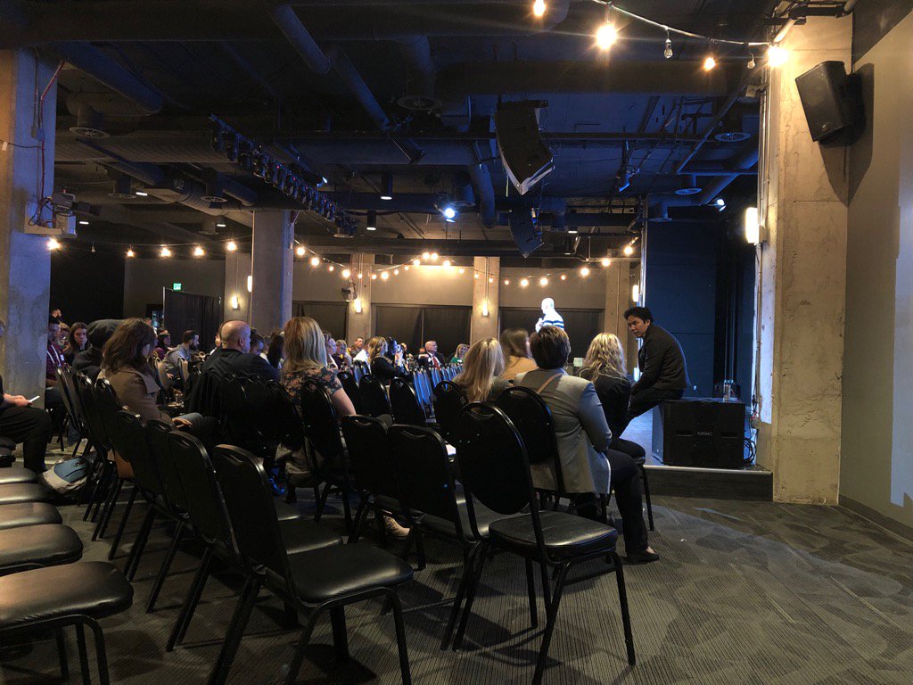 rperk10's tweet photo. @AA_ISP @lucidchart @IndoJacco Jacco lights it up at @UtahSales meetup. He says im done entering my email for content https://t.co/3XrNUvB2CB