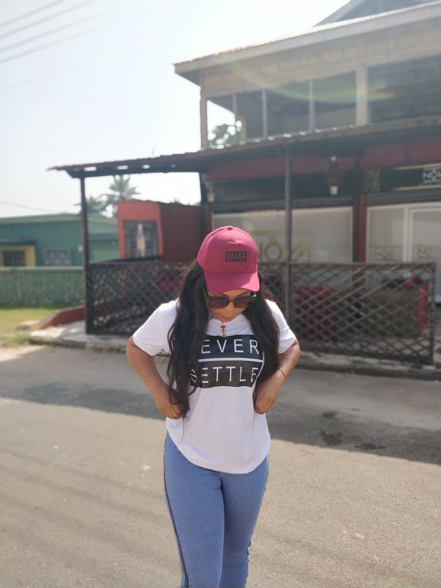 spicey_Ung's tweet image. January' has been a good warm🆙📌 Let's inspire the young world with much energy and precision👊 #MerchWorld #neversettleformediocrity