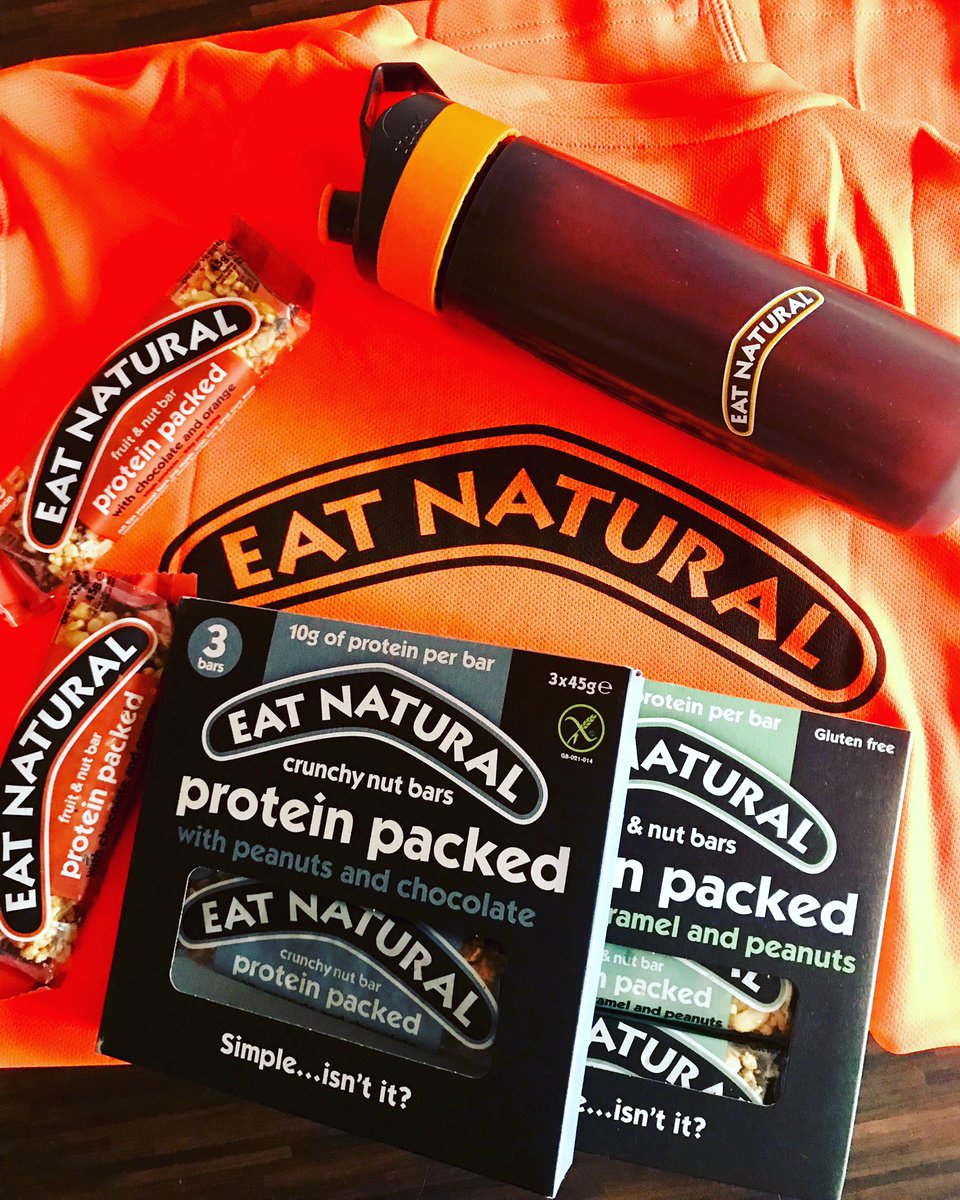 MagicHorsman's tweet photo. Nice to get a few things from @eatnaturalbars ahead of running the @londonlandmarkshalf for Team EatNatural. I’m sure that @eatrunlearn will make sure I don’t eat them all at once. #trainingfood #sportsdietician #londonlandmarkshalfmarathon2019 #eatrunlearn #halfmarathon #running https://t.co/fr4mLJDyeI