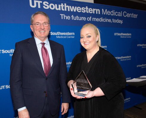 So proud of our very own Dr. Rachel Wooldridge, winner of a 2019 UT Southwestern Leaders in Clinical Excellence Award. Thank you for representing and inspiring us. #UTSWSurgOnc