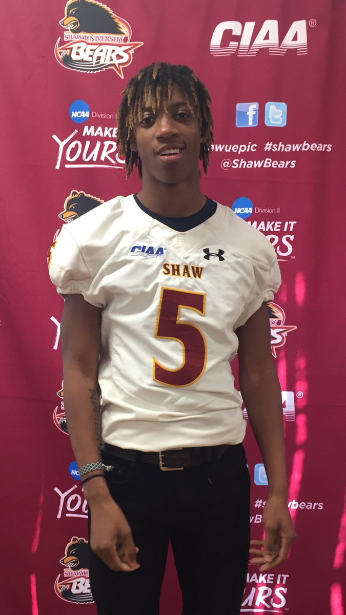 JonJon_Barnes's tweet photo. Blessed to receive my 2nd offer from Shaw University ‼️ @ShawBears @cvhsftbl @DukeBDFelicia @sharmai86111470 https://t.co/hqLfEl3CHk
