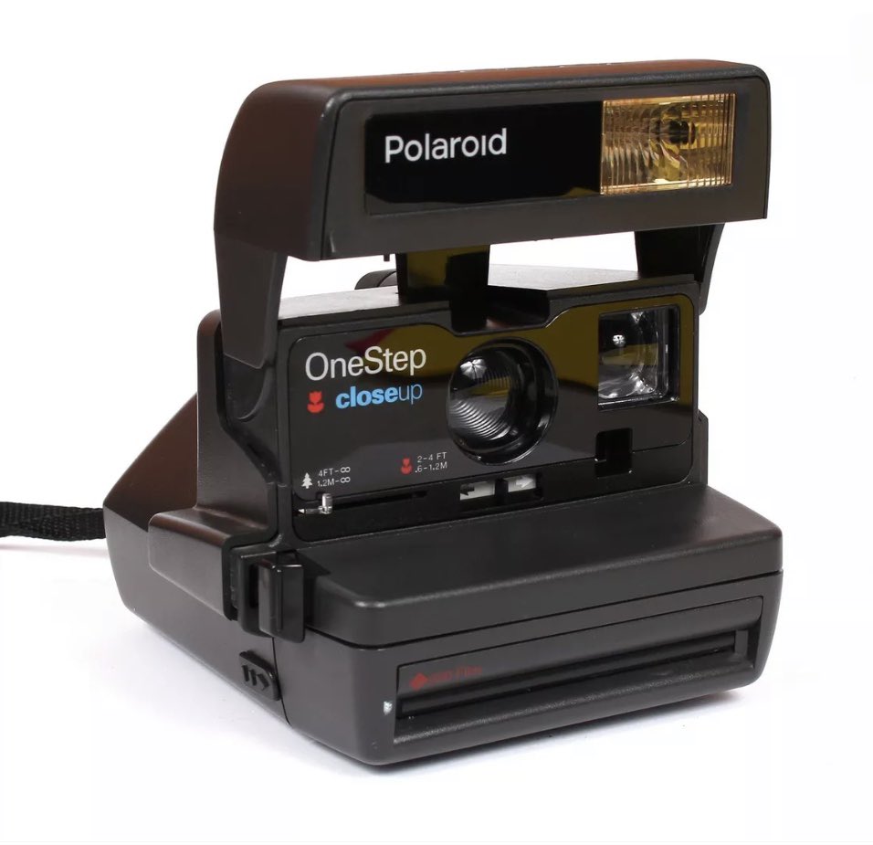 yungGmoneyz's tweet image. Giving away this Polaroid camera to an aspiring photographer. RT for a chance to win! (must be following)💖