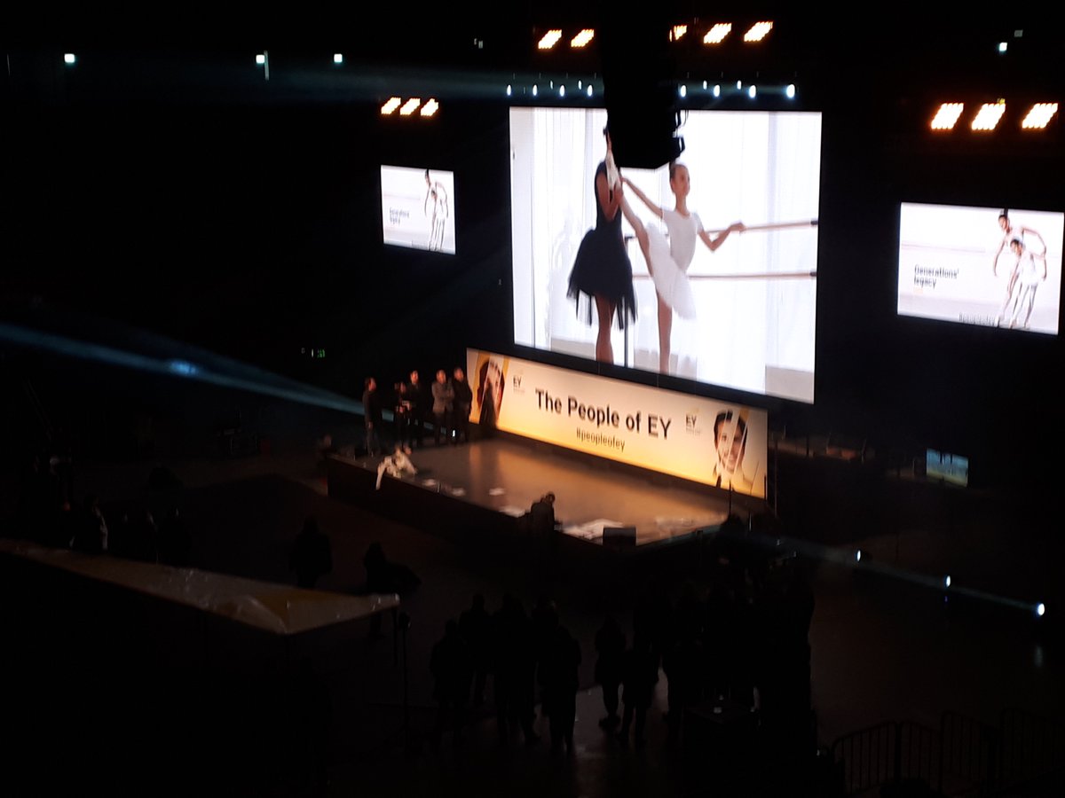 VeronicaDettin's tweet photo. 1°febbraio 2019 - ci fermiamo un giorno per riflettere sui nostri Principi Guida:

Generations' Legacy
Passion to Lead
Quality
Agile Innovation
Respect, Integrity, Transparency
Teaming &amp; Collaboration

per ripartire ancora più veloci!
hashtag
#PeopleofEY https://t.co/6Kh63OQDq8
