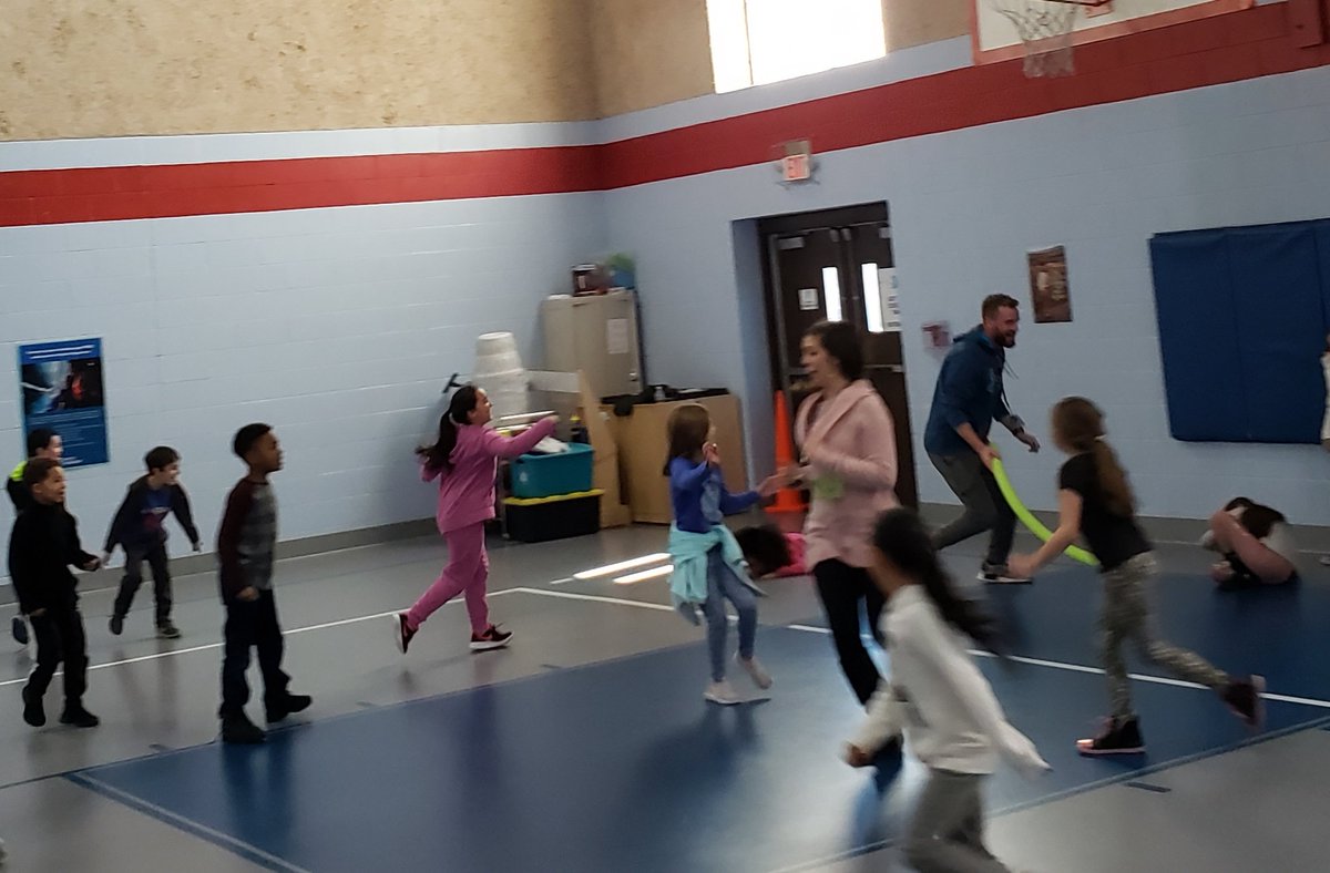 Emma G. Whiteknact Elementary School tweet media