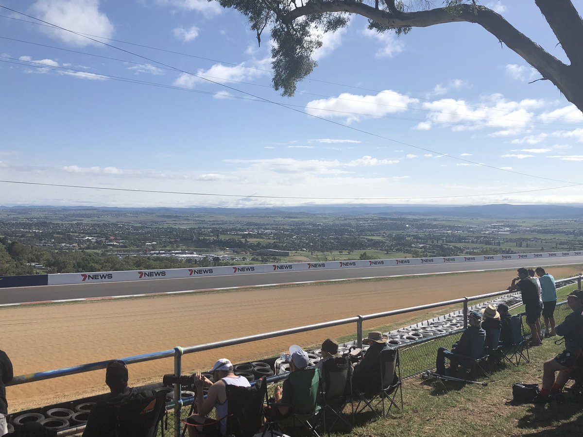 xJENASHAWx's tweet photo. Good Morning #Bathurst! Bring on the #B12HR 🏎🏁 https://t.co/kFz91M9VYl