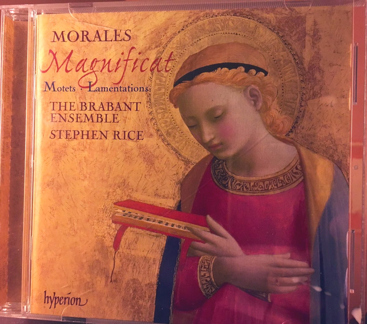 But now finally the #bedtimetunes <a href="/BrabantEnsemble/">Brabant Ensemble</a> with some sublime, hypnotic Morales C16th polyphonic ebb and flow, recorded in the warm acoustic of the Chapel of @MertonCollege 

The cover painting by the way is by Fra Angelico from c1450-55