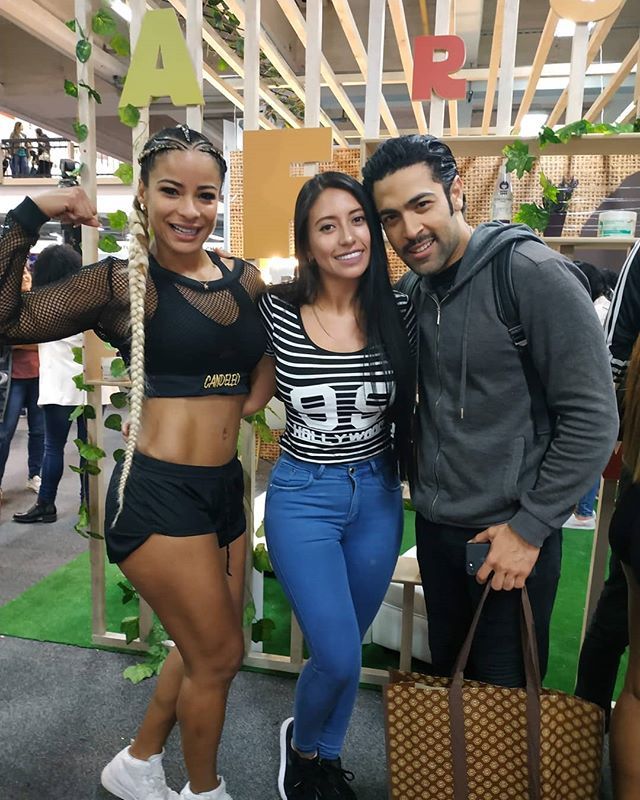 lindapaolinda's tweet photo. Miren esta foto tan bella que me encontré #tbt una foto llena energía y puro #candeleo con estos dos personajes tan maravillosos y talentosos !!! @margaretndance y @amilcarbarrosmv ❣️ #feriabellezaysalud #corferiasbogotá #yoconmargaret #canalrcn #4eleme… https://t.co/mEajUgYJOL https://t.co/oYpdxykiVO
