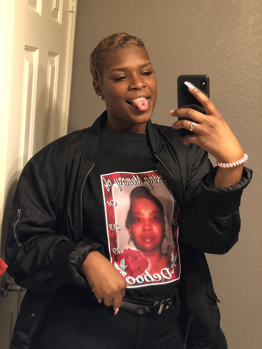 ASHLIE_33's tweet photo. R.I.H DEBOO 😇🙏🏾 watch over me granny 😘🥰 https://t.co/OJEPiel1tI