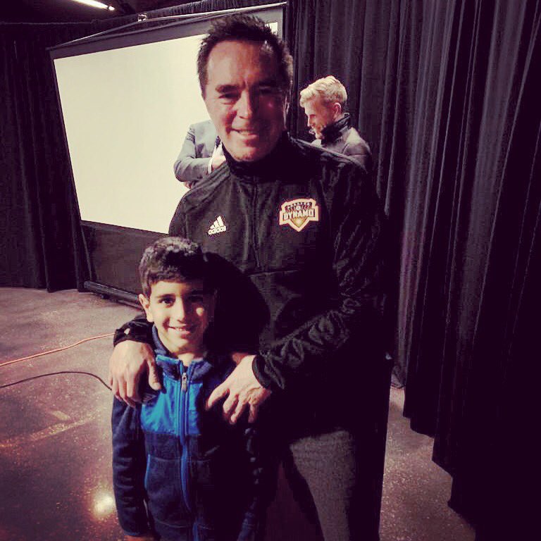 kianloloee's tweet photo. It was so exciting meeting couch Byer the other day. Looking forward to tonight event and practice at HSP @TFCCoachMikeC @TotalFoot100 @DynamoJRacademy #keepdeveloping #SoccerStartsatHome https://t.co/vleGB3XPuN