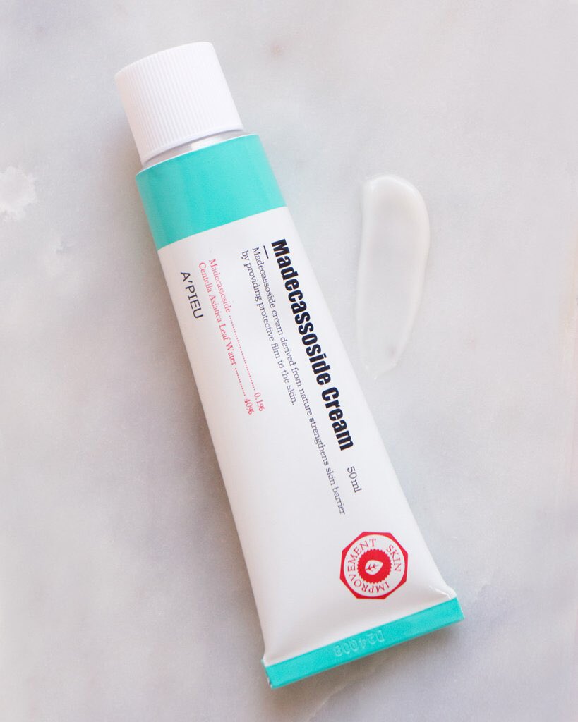 A’PIEU Madecassosside Cream:I loveee this cream it’s a skin saviour for me!! A little bit goes a long way it keeps my skin SO moisturised and is also great for whenever my skin is sensitised. Contains centella asiatica and niacinamide.