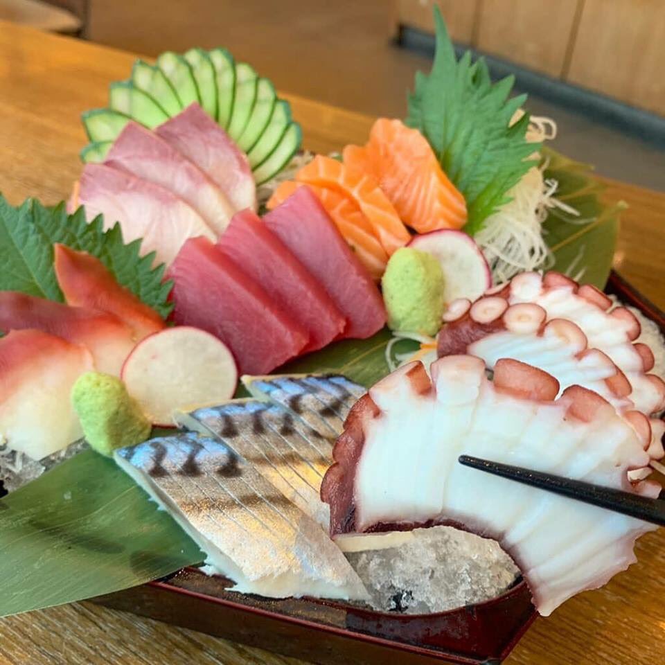 RooyoungTH's tweet photo. 🍱 #รู้ยัง ว่ามีเมนูใหม่จาก #ZEN เมนูสุดคุ้ม Super Bento (ร่วมโปรทุกสาขา) 
🍣 พิเศษ ชุดเซ็ต ซาชิมิโทคุเซ็น, ดับเบิ้ลแพลตเตอร์ ซูชิ 
ลด 20 % (ร่วมโปรทุกสาขา ยกเว้นภูเก็ตและภูเก็ตฟรอเรสต้า)

🗓 วันนี้ - 28 ก.พ. 62

#ZENSuperBento #ZENSharingMenu #ZENLiveQuality #นึกถึงปลานึกถึงเซ็น https://t.co/aVjmtDkRz6