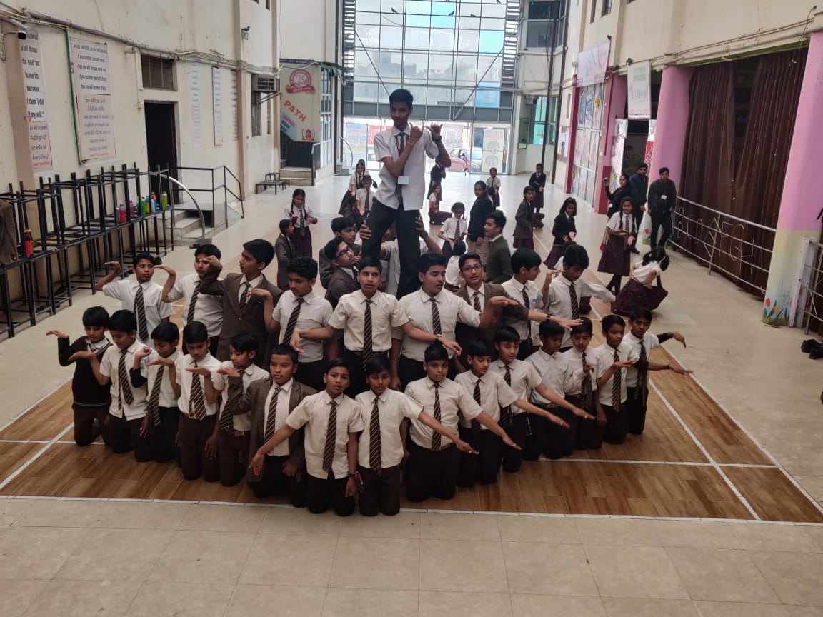 LBS_Sr_Sec's tweet photo. @LBS_Academy
@kuldeepkota
#AnnualFunction #ColorsOfIndia coming soon
#Dance #Music #Fun #Acting #Performance #Competition #Annual #Function #AnnualFunction2019 #Anchor #Entertainment #Choreographer #Stage
Students preparing for Annual Function of #LBSSchool https://t.co/VdujdjGENx