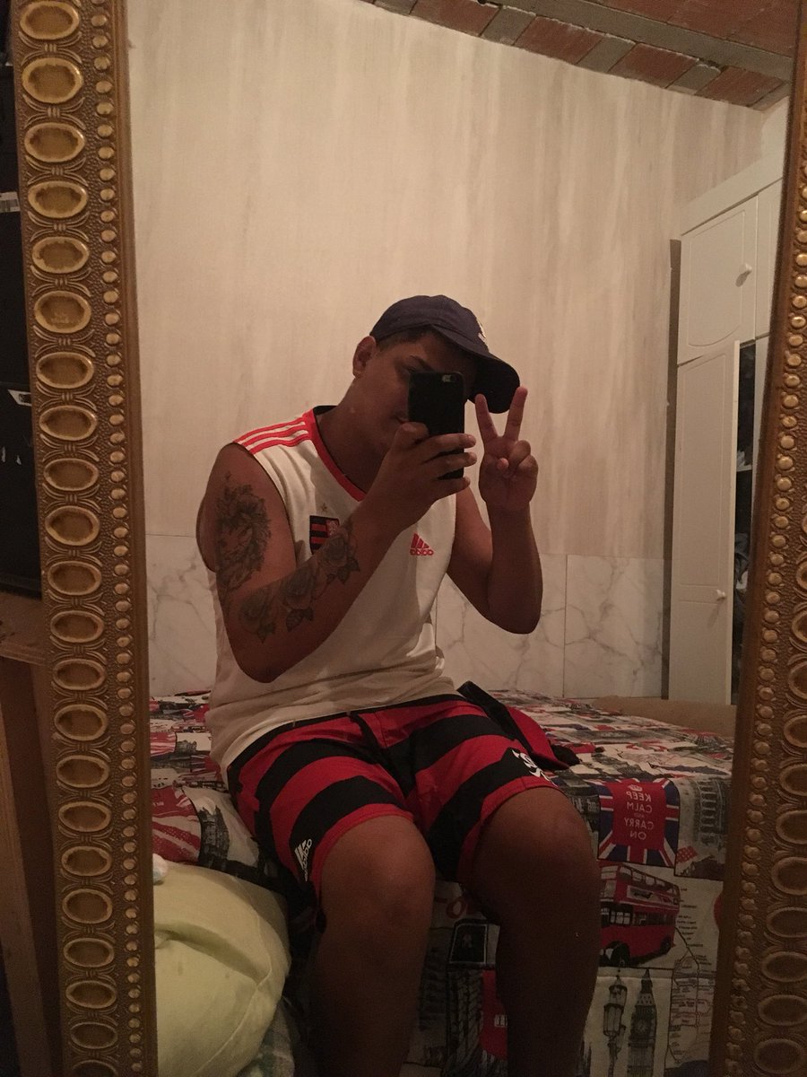 Lucastjffla's tweet photo. Qualquer role pelo luau ✌🏼🔴⚪️⚫️ https://t.co/C6zrP6ra5K