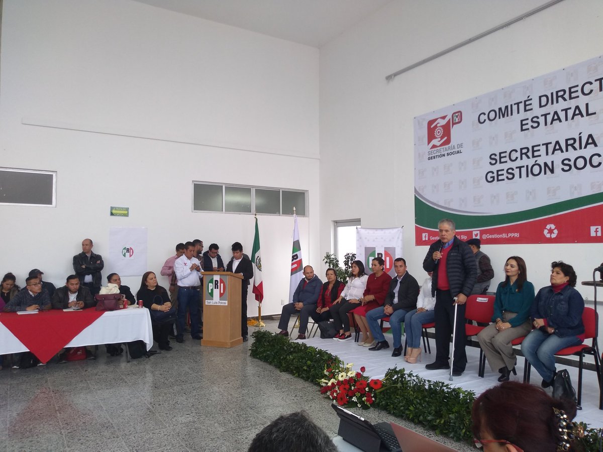 MTSANLUISPOTOSI's tweet photo. Mtslp presente en capacitación Red Emprendedores Sociales @JorgeLuisP_A @ppcalzada @YOLANDACEPEDAE https://t.co/J8UoaHLI39