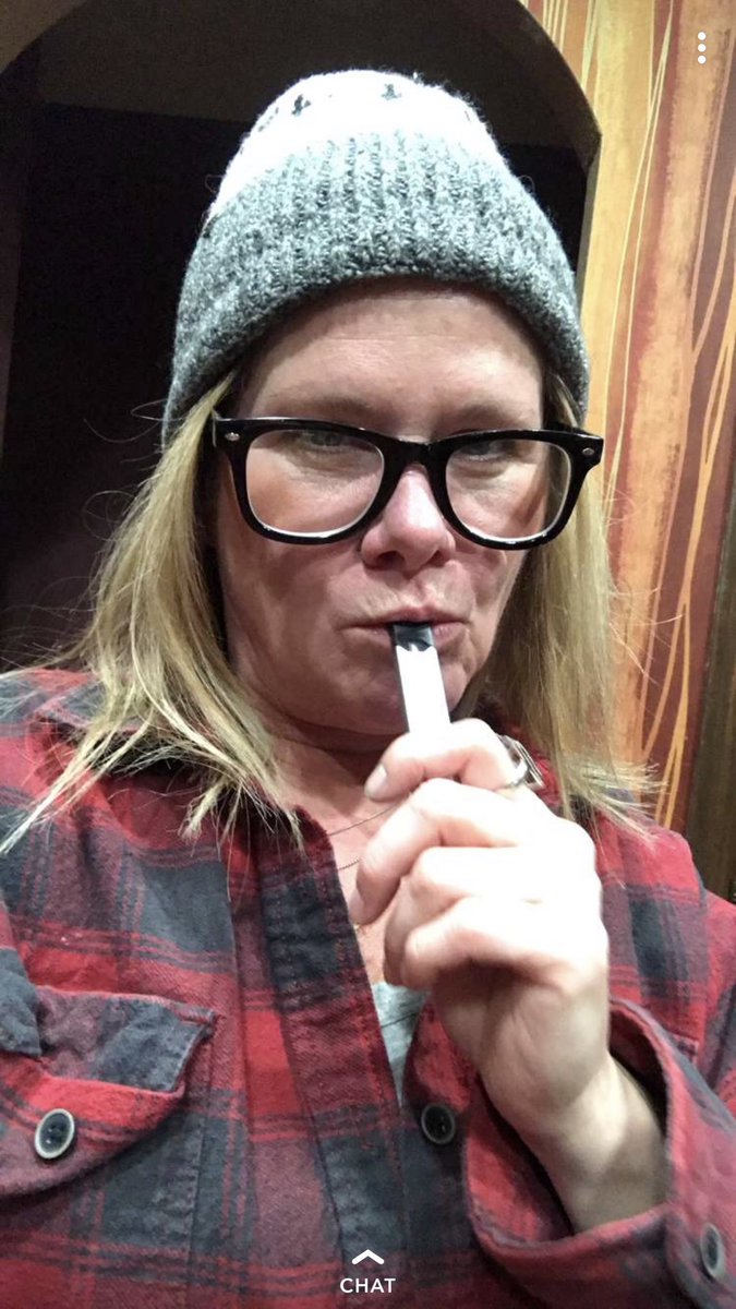 wumbocumbo's tweet photo. Having my mom on Snapchat makes me homesick LOL https://t.co/0RJBAamE3u