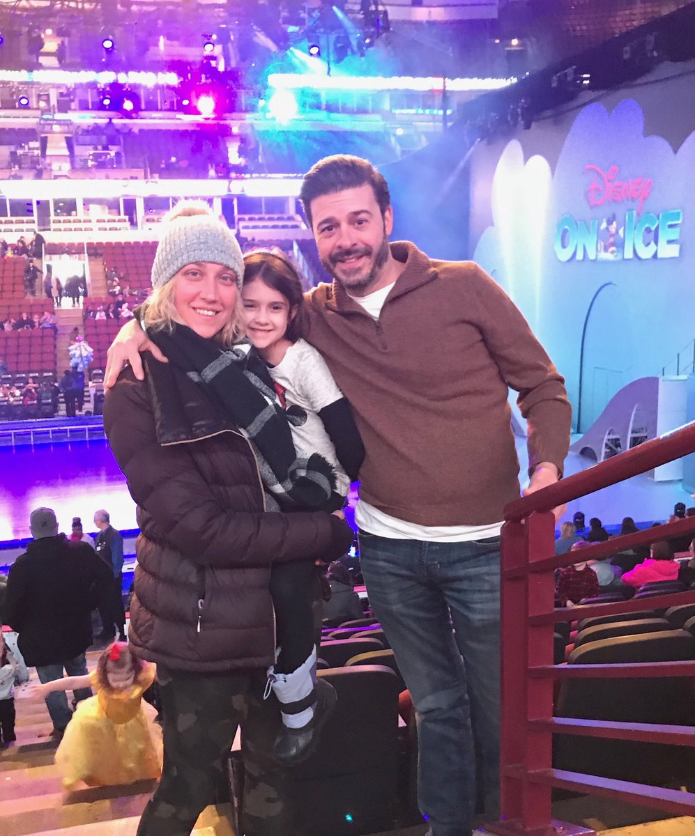 sdevito81's tweet photo. Mickey’s Search Party #disneyonice https://t.co/TUAwagrKIn
