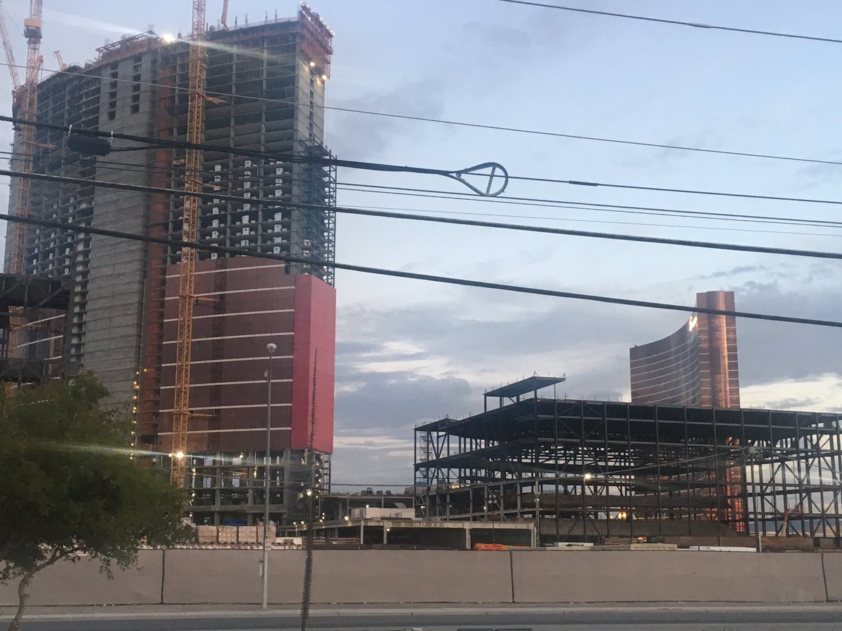 MAW702's tweet photo. Why is Resort World mimicking the architecture design of their future neighbor? I thought it a Wynn project but Wynn Reservation’s said nope. Hmmm... https://t.co/9eyMrqgjeN