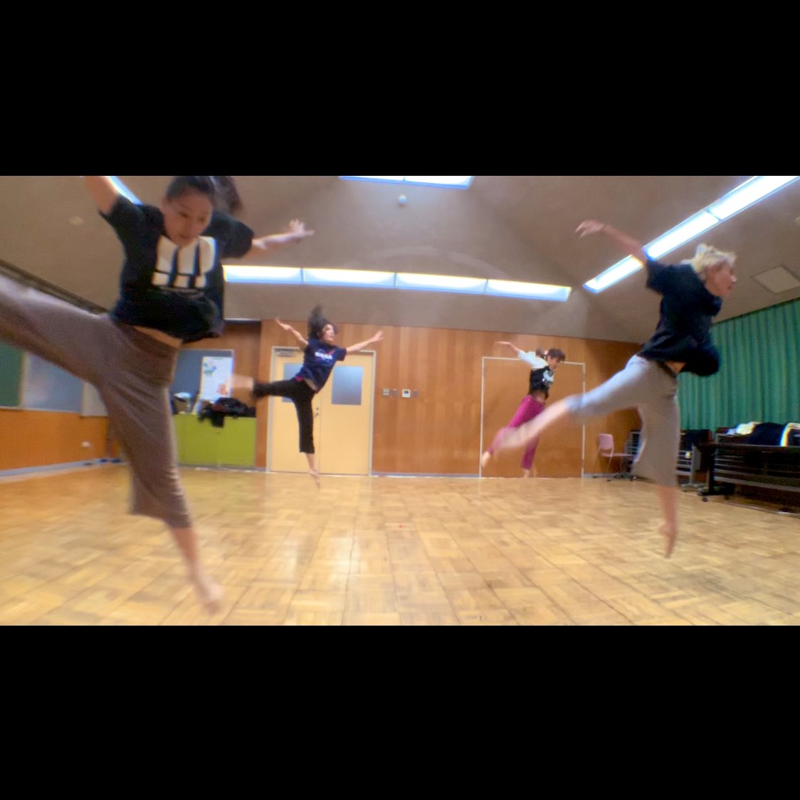 inumayu2447's tweet photo. 本日より福岡入りです。
福岡ダンスフリンジフェスティバル vol.12
2/2 19:20〜20:40 
TABATHA「マニュアル」
です。
よろしくお願い致します。 https://t.co/oYUBipzMG4