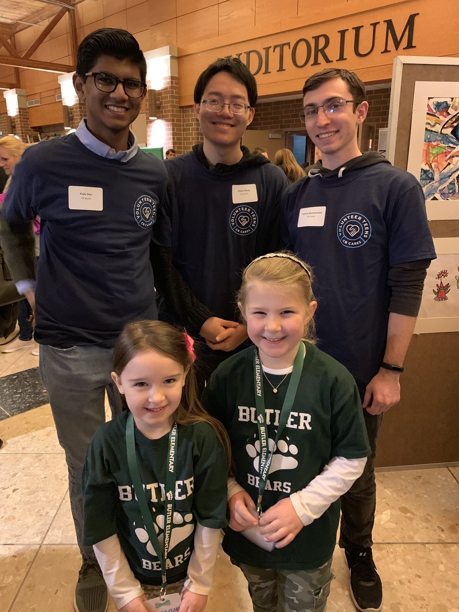 My Kindergarten Ss from the class of 2031 shared their knowledge of <a href="/Seesaw/">Seesaw</a> with Ss from the class of 2019 at the Celebration of Schools event tonight. How cool?!? Seniors and Kindergartners collaborating to describe what makes them #CBSDPROUD.  #cbinnovate <a href="/CBButlerElem/">Butler Elementary</a>