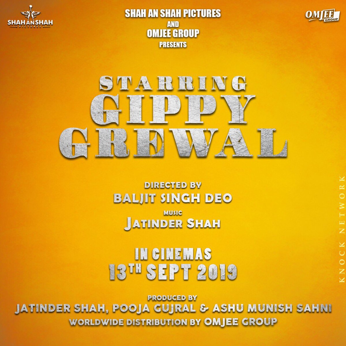 taran_adarsh's tweet photo. Actor Gippy Grewal and director Baljit Singh Deo [#ManjeBistre] collaborate for new #Punjabi film... Produced by Jatinder Shah, Pooja Gujral and Ashu Munish Sahni... Worldwide distribution by Omjee Group... 13 Sept 2019 release. https://t.co/nhNdoVKaXs