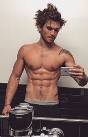 “How can one not love this sexy face?” @GingerStalIion