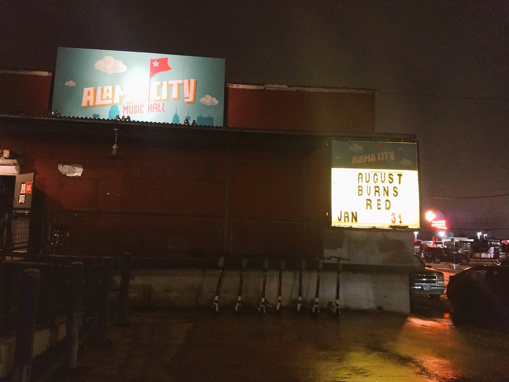 Feels like I'm back in high school β at Alamo City Music Hall