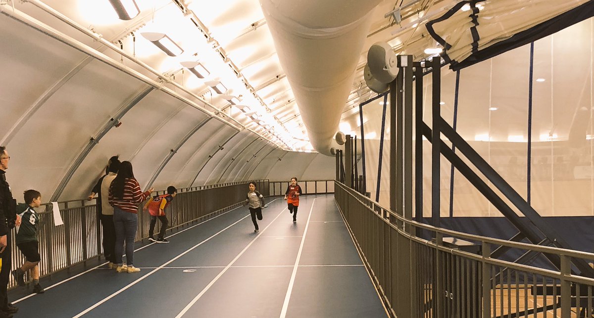 hlwpko's tweet photo. Community engagement at its finest Martensville indoor track relays! @manor_valley @VentureHeights @lakevistaschool @PSSDMHS https://t.co/vx7gB2k128