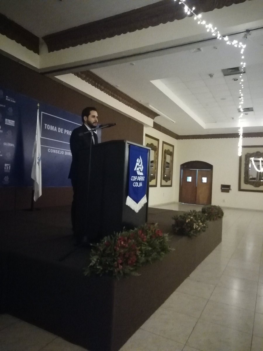 CoparmexColima's tweet photo. Mensaje del Presidente Electo @cortesaaron "Buscamos dejar una huella con la firmeza de los valores de Coparmex. Se gana más dando"
#TomaProtesta19 #CoparmexColima https://t.co/0xSYQlHvCE