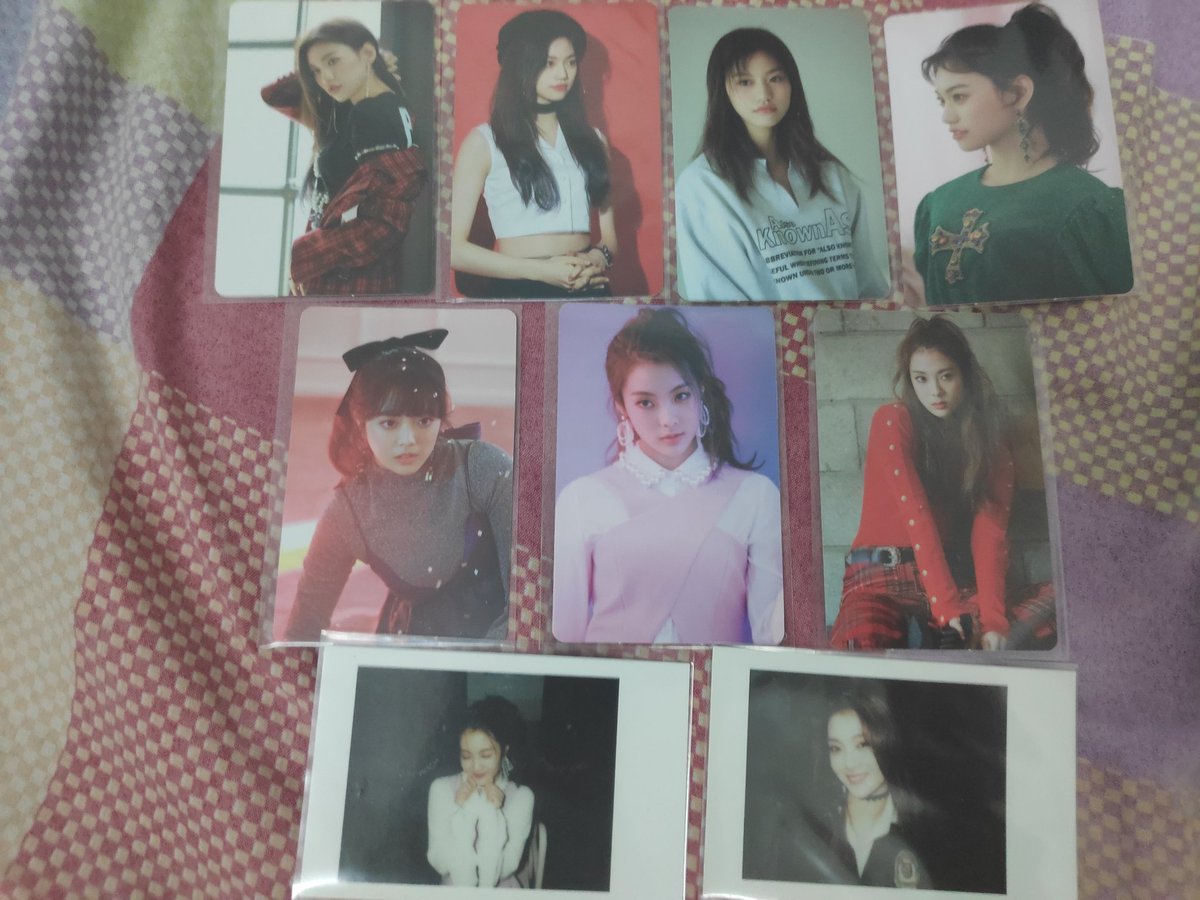 mutomochiii's tweet photo. [PHOTOCARD SELLFEST PART.2]
VARIOUS WEKI MEKI "LUCKY" PHOTOCARDS SET 

1000 pesos

PM or comment for more info

halos puro doyeon yan kunin niyo na, mura na to 9 pieces na yan for 1k https://t.co/Cmmwl8ozoL