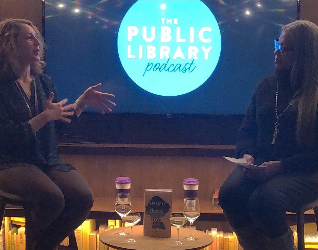 1067Litefm's tweet photo. What an amazing night with @jillsantopolo and @helenrlittle ❤️📚 Go pick up her new book “More Than Words” on February 5th 🎊 #LifeWithPropel https://t.co/Pv1JyEtTT3