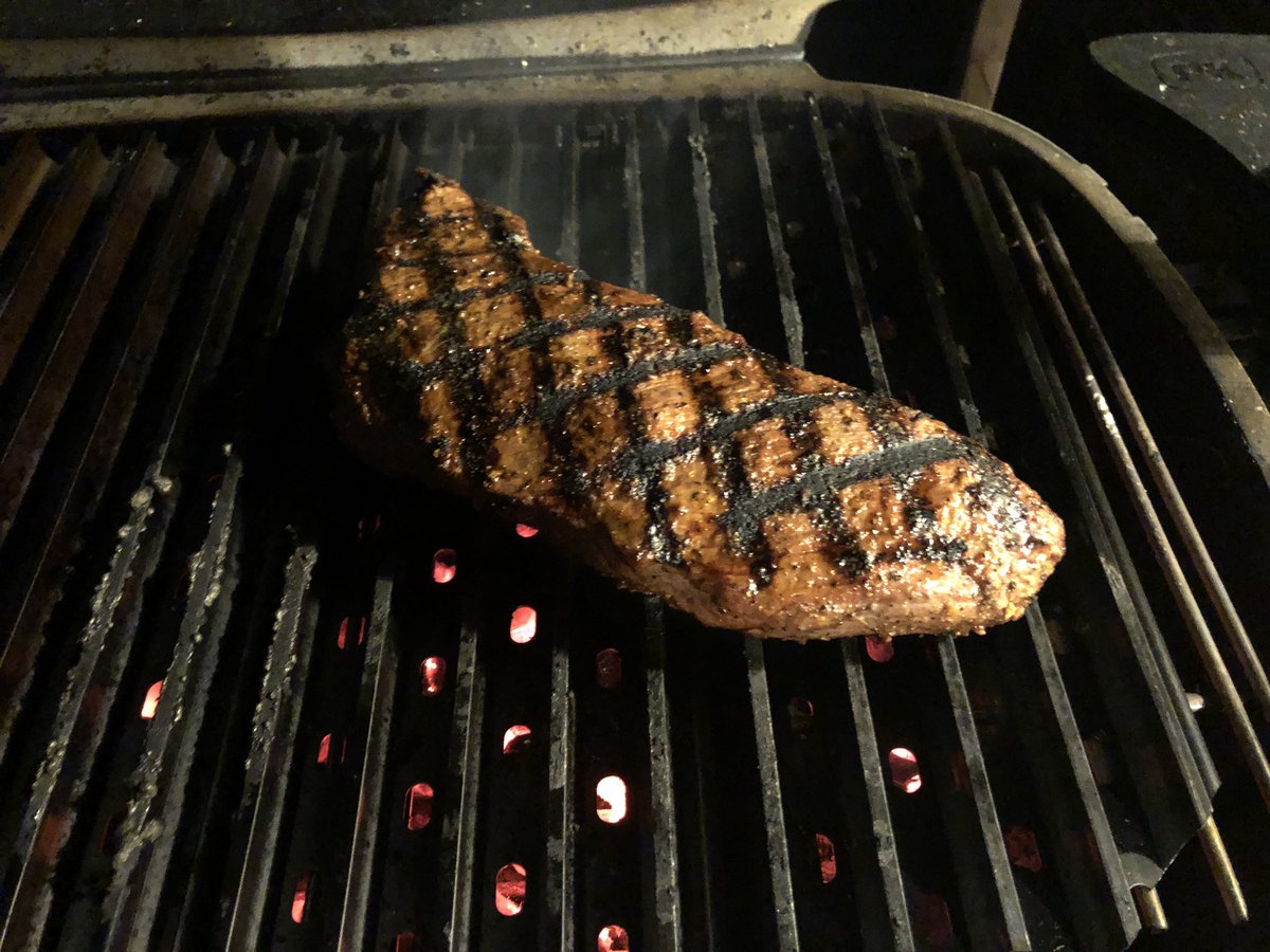 501BBQ's tweet photo. #Tritip turned out amazing!!! The @pkgrills, @ROCharcoal and @GrillGrate definitely did their jobs!!!        #501bbq #royaloakcharcoal #pkgrills #grillgrates #beef #tritip #cookoutside https://t.co/U2okuLhJPJ