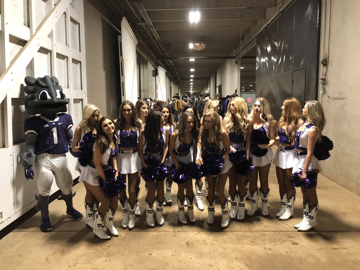 charliegeren's tweet photo. Proud to celebrate @TCU tonight at the Fort Worth Stock Show and Rodeo! #txlege #FrogNight https://t.co/rw1Bt49kh2