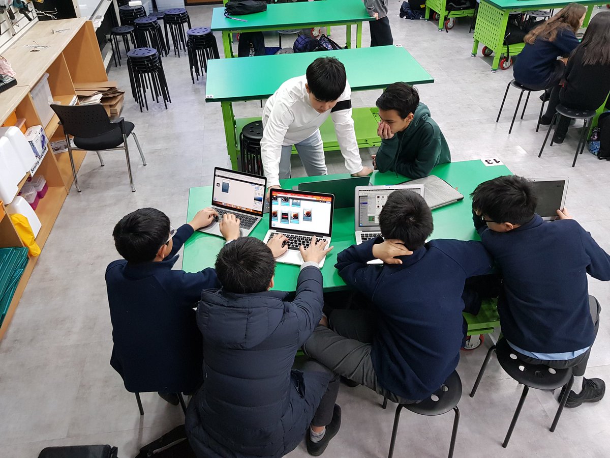 HammerbergRyan's tweet photo. Students are testing their Agmented Reality (AR) experiences for the FOBISIA coding challenge. #FOBISIA #CREATIVECODING @SFBritishSchool @SFS1912 #sfslearns https://t.co/70vNMBYKgq