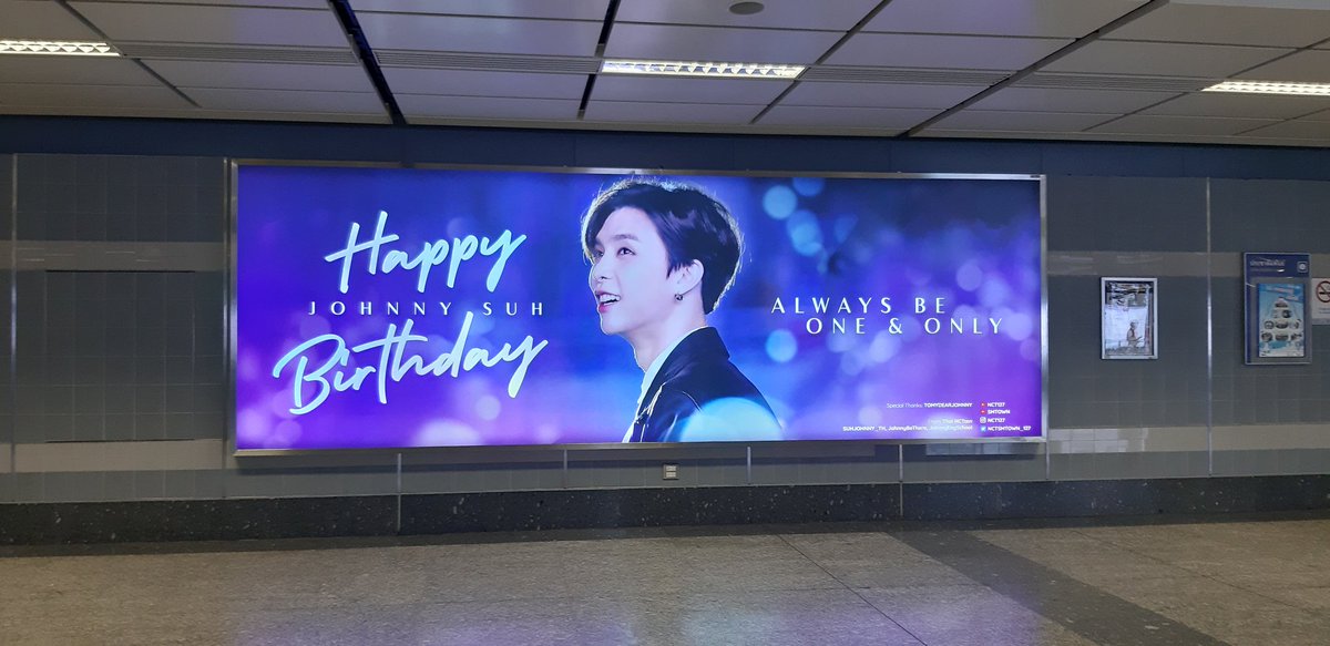 pp1995s's tweet photo. สองป้ายเลยวันนี้♡ สวยมากเลยค่ะ ชอบมากกก 
#1stFebWithDY2019 
#FEB9withJohnnySuh https://t.co/pn7I2HIjba