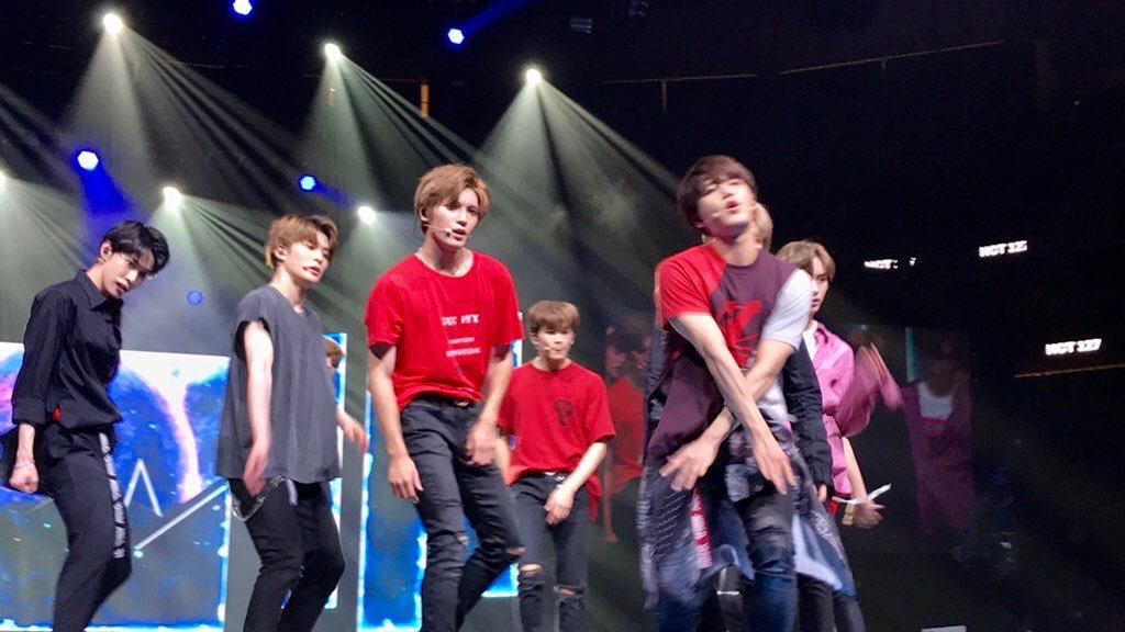 180624, taeil being disrespectful while performing cherry bomb at K-CON NewYork 2018! i TOLD YOU NO NEED TO LOOK AT HIS HIS VEINS OKAY, or you'll be ***** 