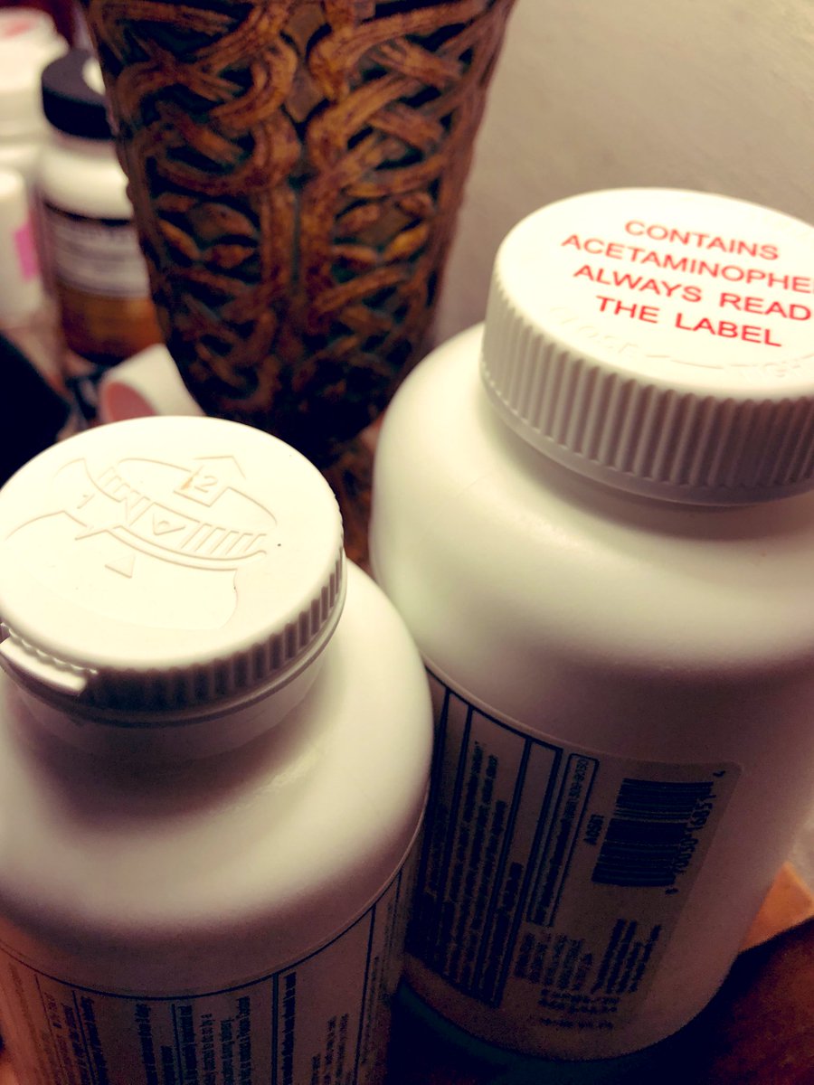 HopeFloeck's tweet photo. Flu survival kit....
7Up✅
FlipSides✅
Drugs✅
AwesomeSocks✅
Fake Fireplace✅
#MomFlu #MomDown 🤒 https://t.co/5WORZOM5BO