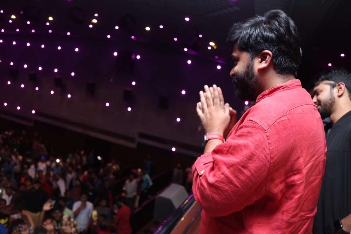 evs_channel's tweet photo. #VRVFDFS #vrvfromtoday @MahatOfficial @Actor_SimbuFC @iamharishkalyan @LycaProductions @SimbuFansClub #VanthaRajavathaanVaruven #EVSChannel
For more videos
https://t.co/Crkozncc47 https://t.co/X7jraMx0Tu