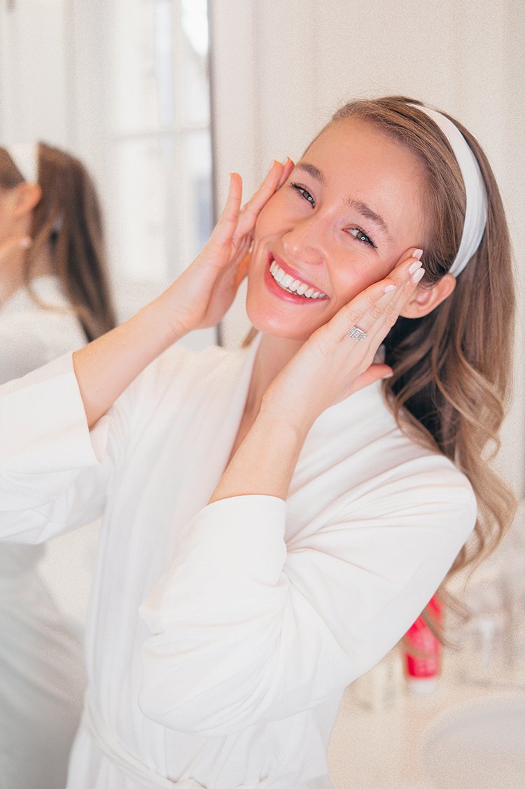 Workin’ on that summer wedding glow! ☀️ I’ve found the BEST 4 minute skincare AND makeup routine for a fresh, natural, glowy look from <a href="/Nordstrom/">Nordstrom</a>. It’s what I wear daily now! 💕  #nordstrom #ad

Shop the moisturizer: bit.ly/2SjZ0Kn
Read the post: bit.ly/2sW5eSk