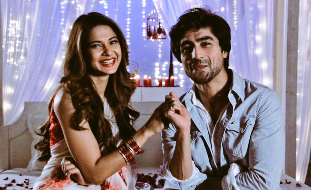 Promise Day 69:  @aniruddha_r sir, more than 2 months since our show has been gone yet each picture, video clip, interview both on & off sets of  #Bepannaah brings a smile to our faces followed by immense pain that it was taken away from us all too soon!  #JenShad  #WeDemandJenshad