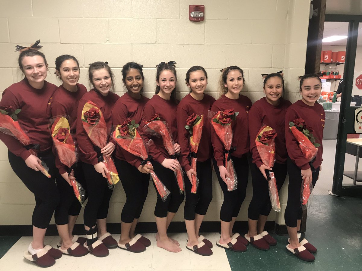 SaxonGGY's tweet photo. Congratulations girls on a job well done at regionals! Special shout out to Alexis for earning automatic qualification to sectionals 😊 https://t.co/2JWNeNUKmv