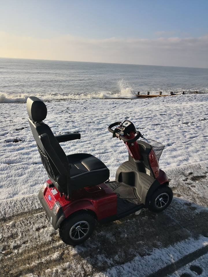 mobandcom's tweet image. The Midi Breeze from @TGAmobility out for a drive this morning.