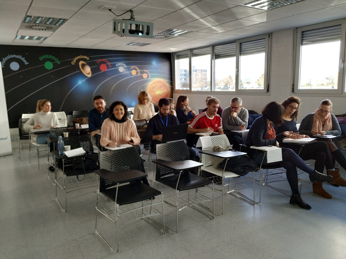 Hoy taller de entrevistas y comprensión del cliente con los equipos #spinup <a href="/OTRI_Unizar/">OTRI Unizar</a> en #ceminem muy cracks!! #multilevelresearch  #tuperroesbienvenido #dash <a href="/geoimpulsa/">geoimpulsa</a> #ubik-t <a href="/TRICLab/">TRICLab</a> #HUBuesca #kampal