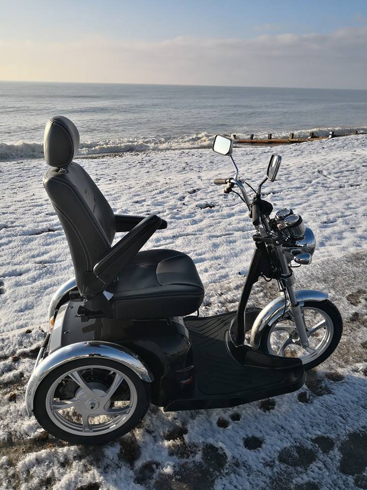 mobandcom's tweet image. Out and about on the Sportrider from @DDHRetailUK .