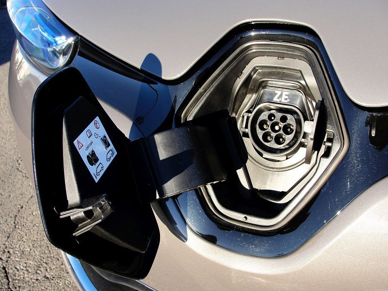 Nell'intervista rilasciata al Sole 24 Ore del 28 gennaio, Alberto Bombassei sostiene che l'#autoelettrica mette a rischio un milione di occupati in Europa. 
È vero proprio il contrario....  👉🏻 ow.ly/7vBr30nwC0V