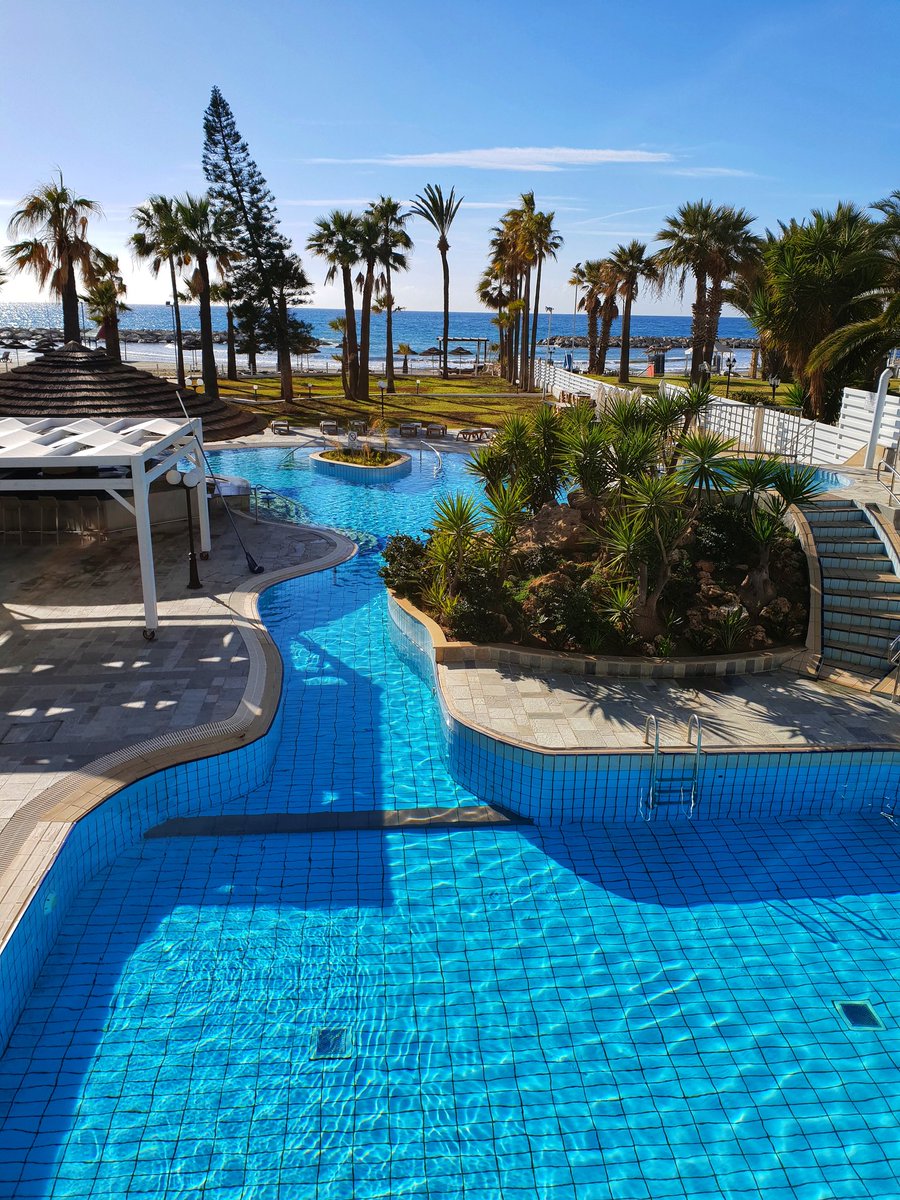 Good Morning Cyprus!! 🏖🇨🇾

You can find paradise everywhere 😉❤

#Larnaka #landscapelover #larnacacyprus #cyprusbeaches #cyprus #goldensand #goldenbay #larnaca #islandlife #islander #islandlifestyle #islanderlife #islandofadventure #poolview #viewoftheday #viewing #bluesky