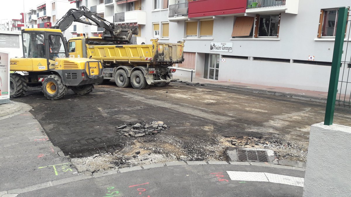 ChefEIFFAGE's tweet photo. 🚧 Travaux d'entretien Spie Batignolles - Malet : Réfection de chaussée Rue de l'Ecole Républicaine  
#montpellier
#voirie
#embellissement
 #travauxroutier 
#rénovation
#accessibilite
#travaux
#travauxpublics
#hérault
#BTP
#montpellierauquotidien https://t.co/4nGmIYbFYe