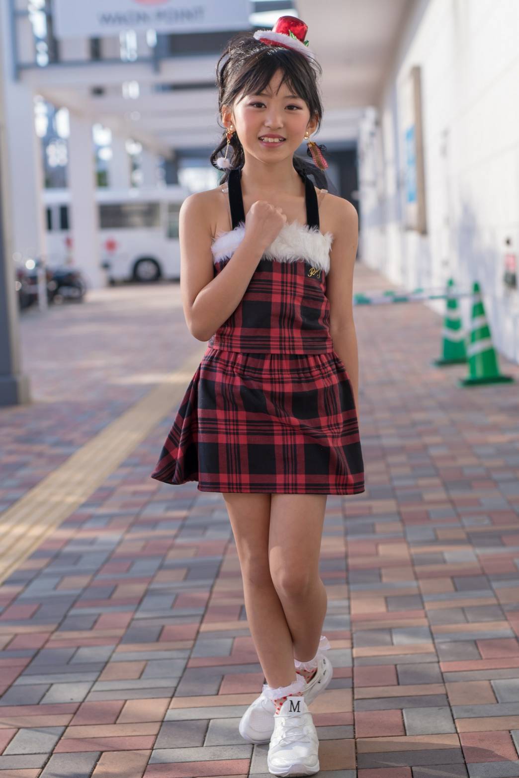 Little Big Girls Lbgダンサーharunaです 物静かな所もありますが 的確に物事や状況を判断し とても賢いharunaです 思いやりもあり そっと誰かの隣に寄り添ってあげれる子 いつか ファンのために 寄り添えるアイドルになれればと Lbgharuna