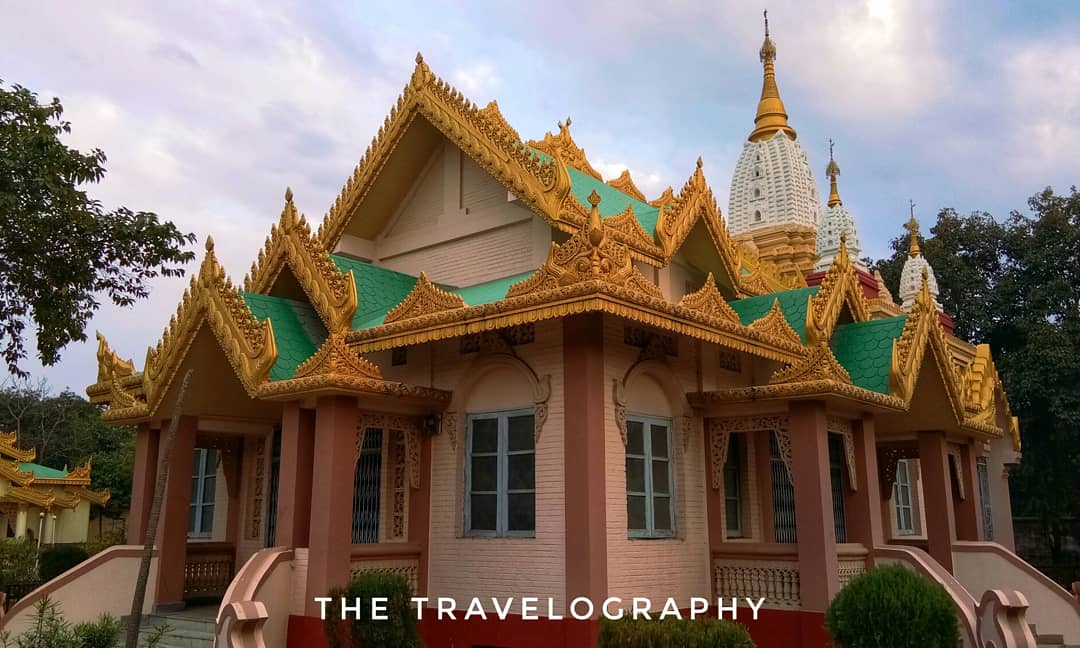 TTravelography's tweet photo. This beautiful Golden Myanmar Temple (monastery) was built in 1996 at monastic zone in Lumbini. It is also one of the oldest structures in that area.  One of the praying halls in the temple has a corncob-shaped tower (shikhara) styled after the temples of Bagan. #TheTravelography https://t.co/UQg5HLRWvJ